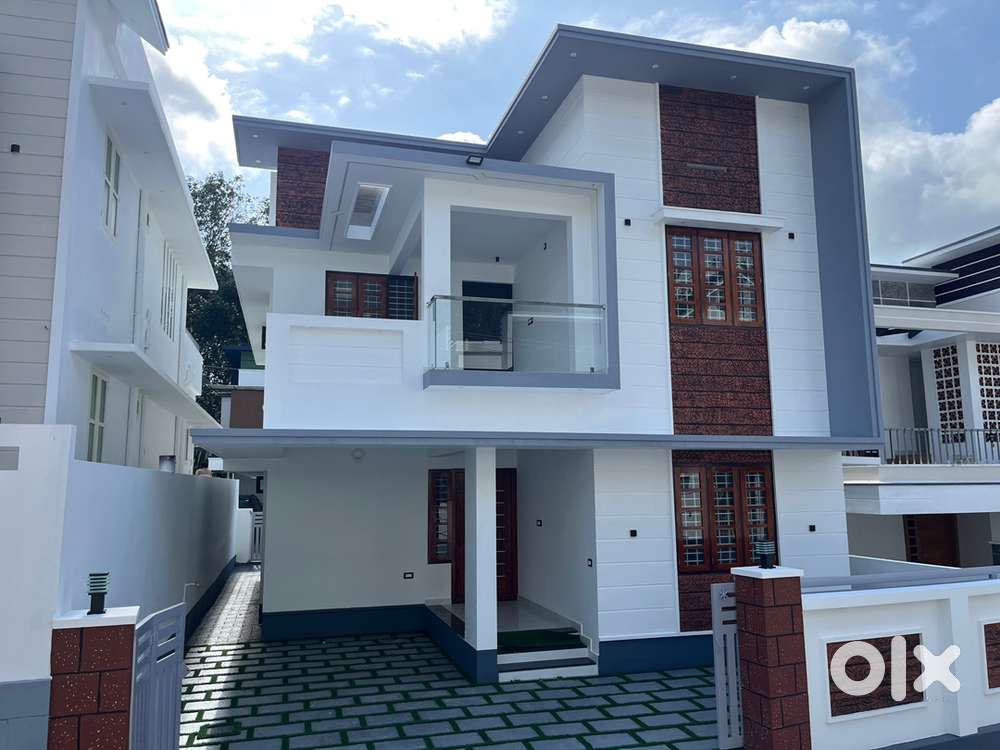 New House 1850sqft Pothencode