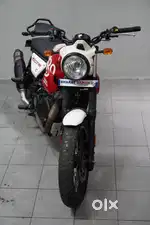 Scram 411 Royal Enfield