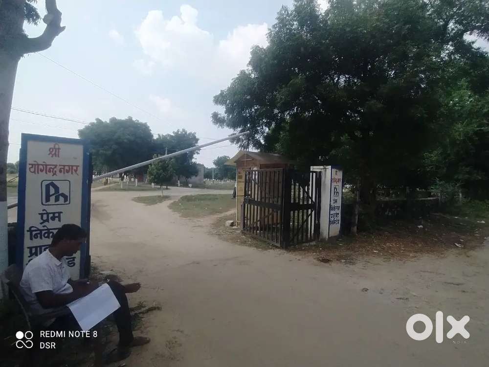 JDA approved plot in gated township near Tonk road.