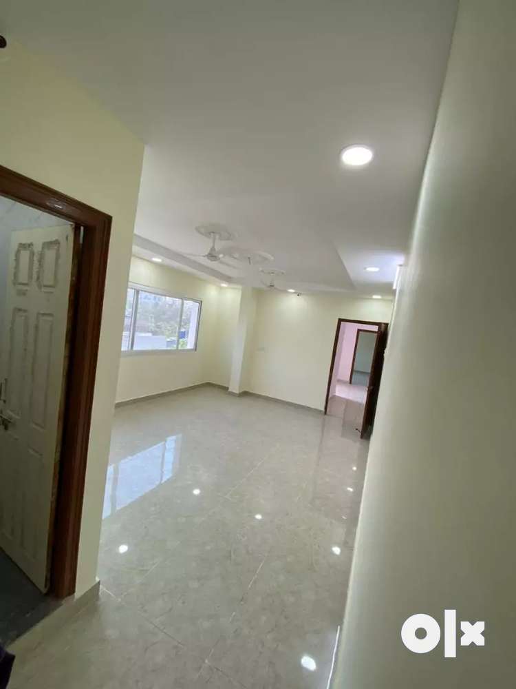 Hi i will show houe for rent and office flat plots