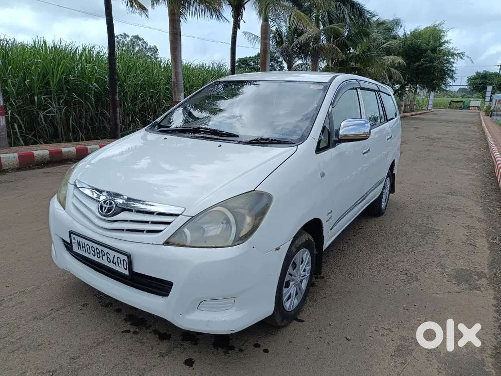 Toyota Innova 2010 Diesel Well Maintained