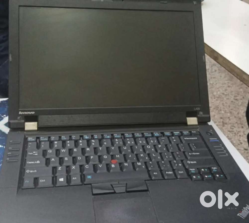 Lenovo ThinkPad. i3 2nd genration 2 gb Ram 320 gb hard disk