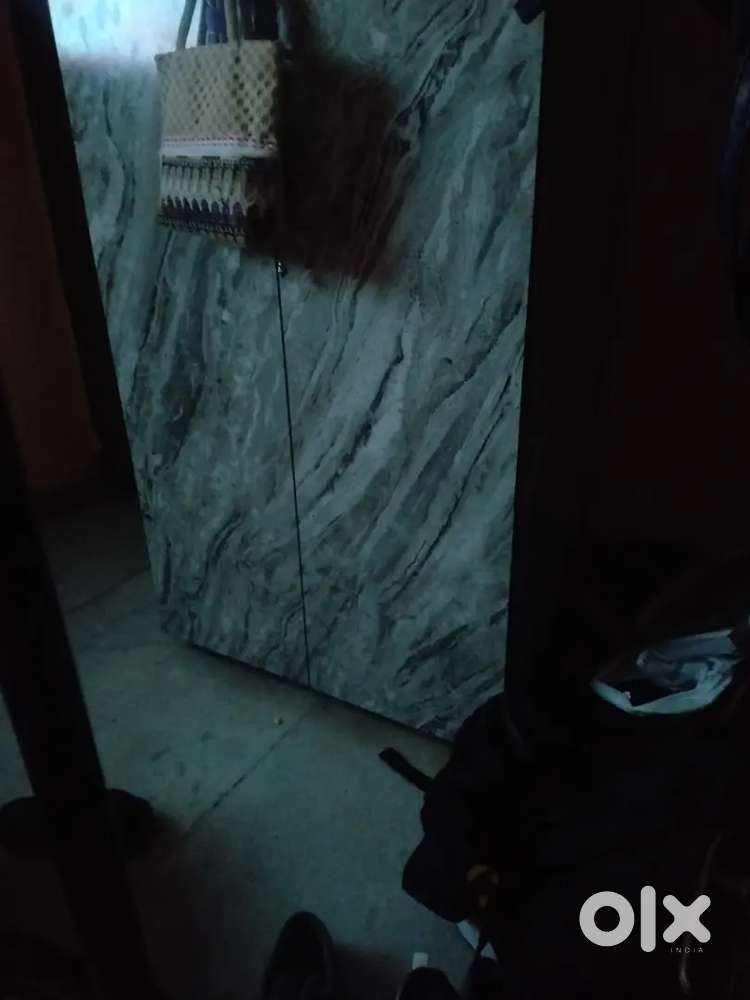 Need girl mobile shop