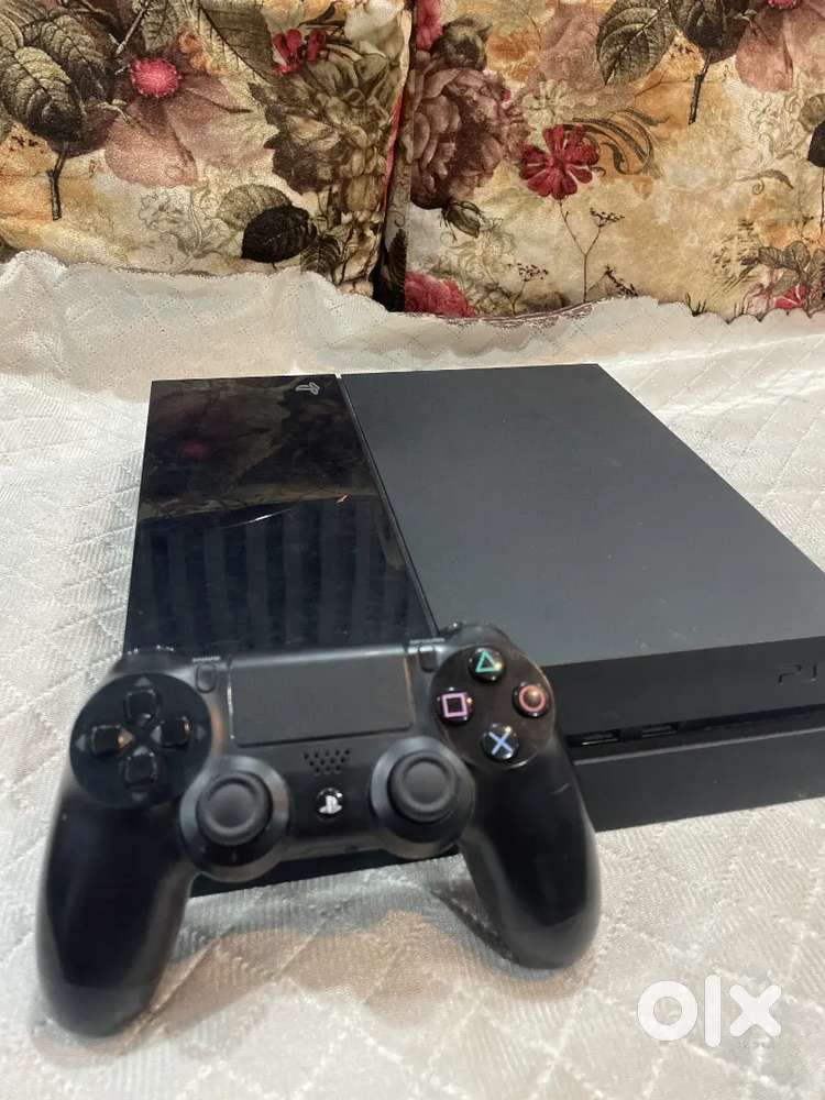 Ps4 Standard With 2 Controller