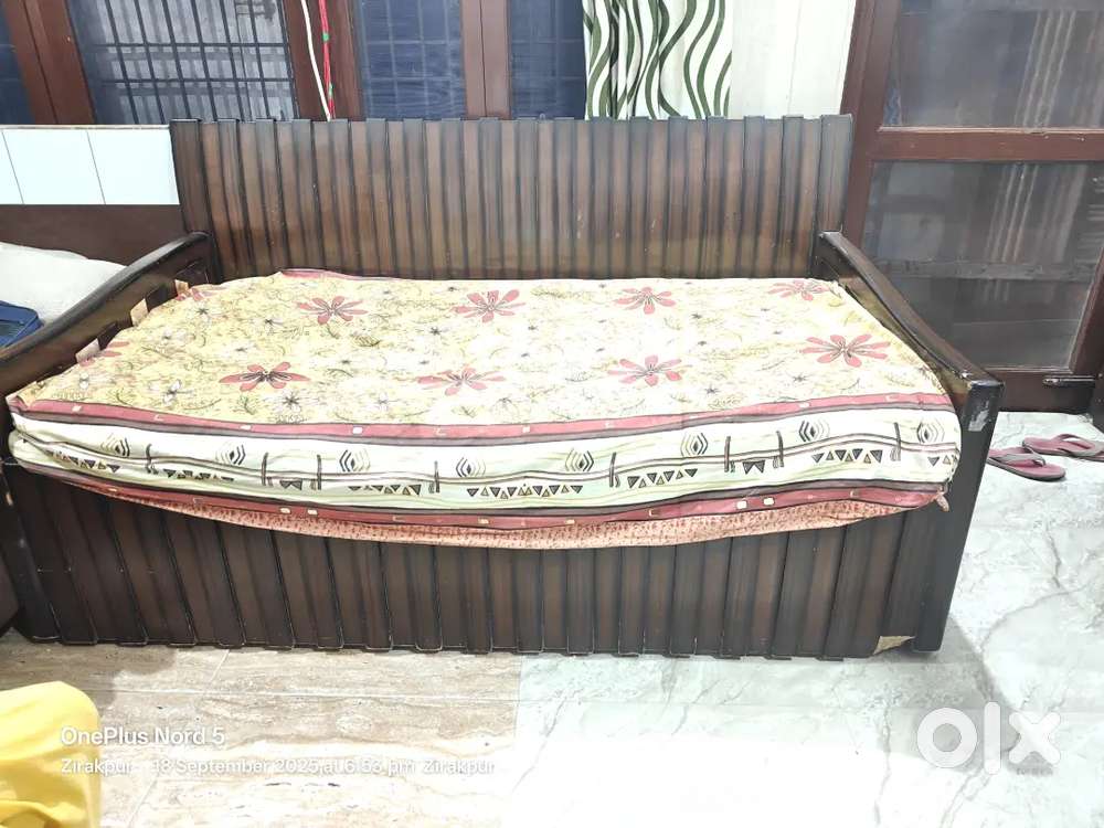 Diwan cum bed