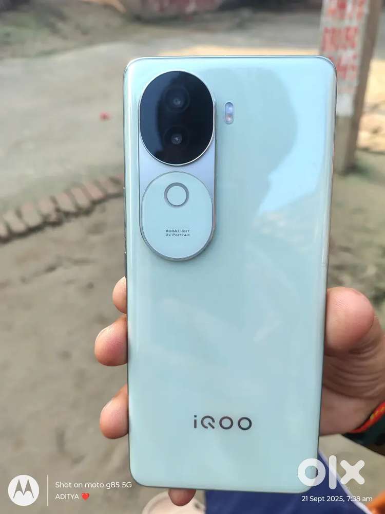 Iqoo z9s 5g (6 months)