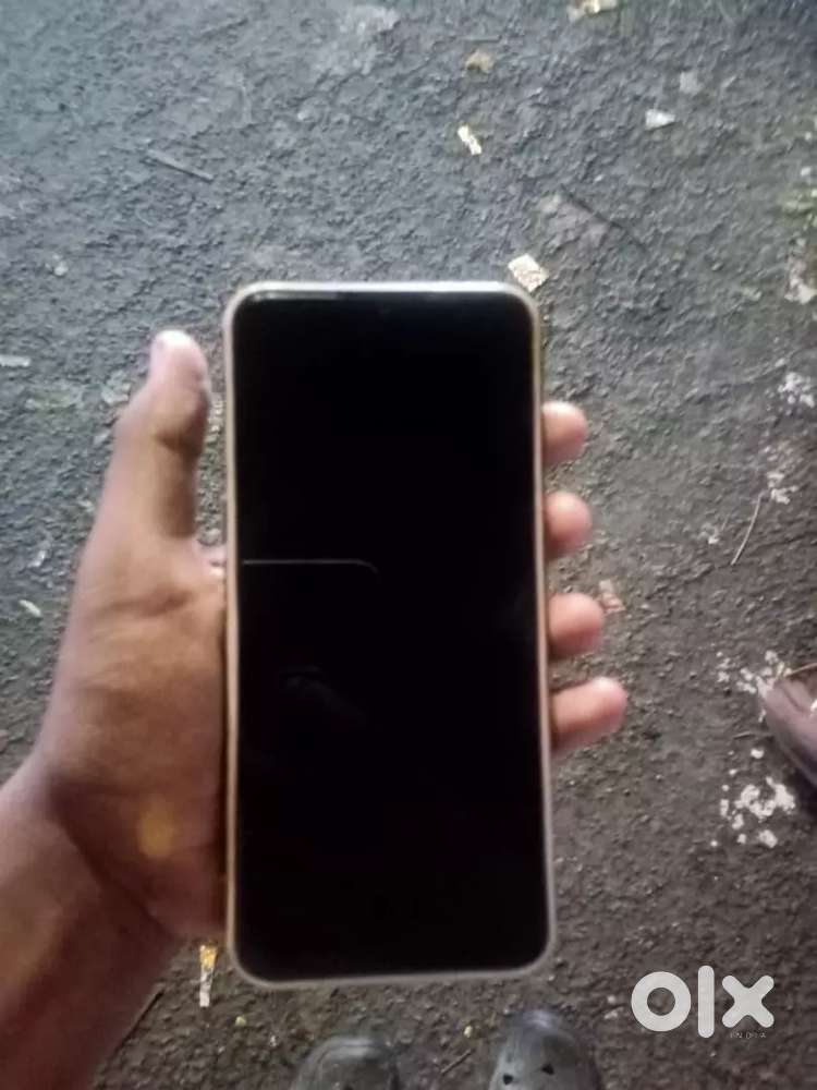 Oppo a31 6gb ram 128 rom.Subbarao square utkal ashram road