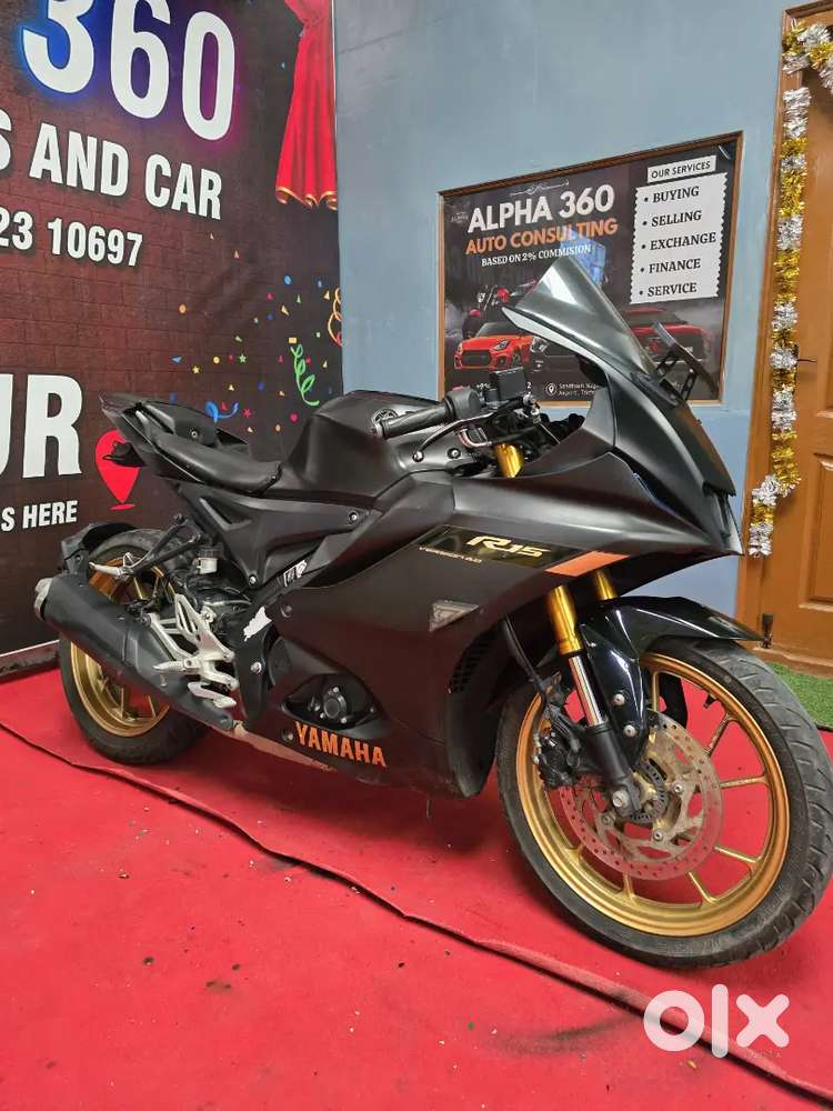 R15 v4 brand new condition for sae