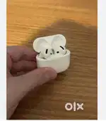 Apple airpods 4anc beand new