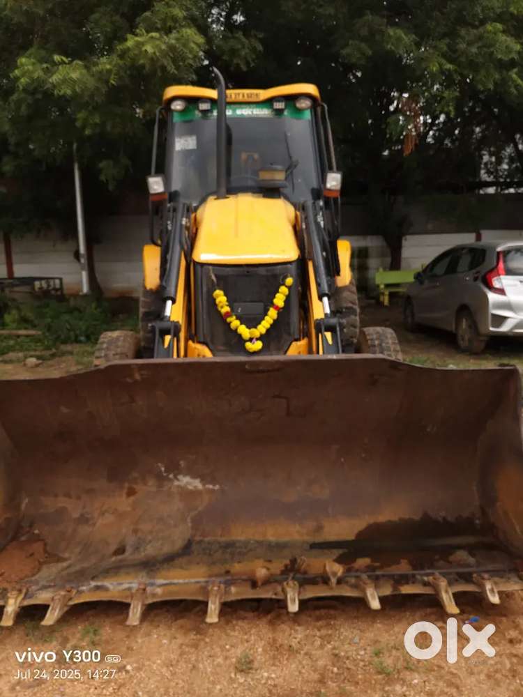 Jcb .2017 model