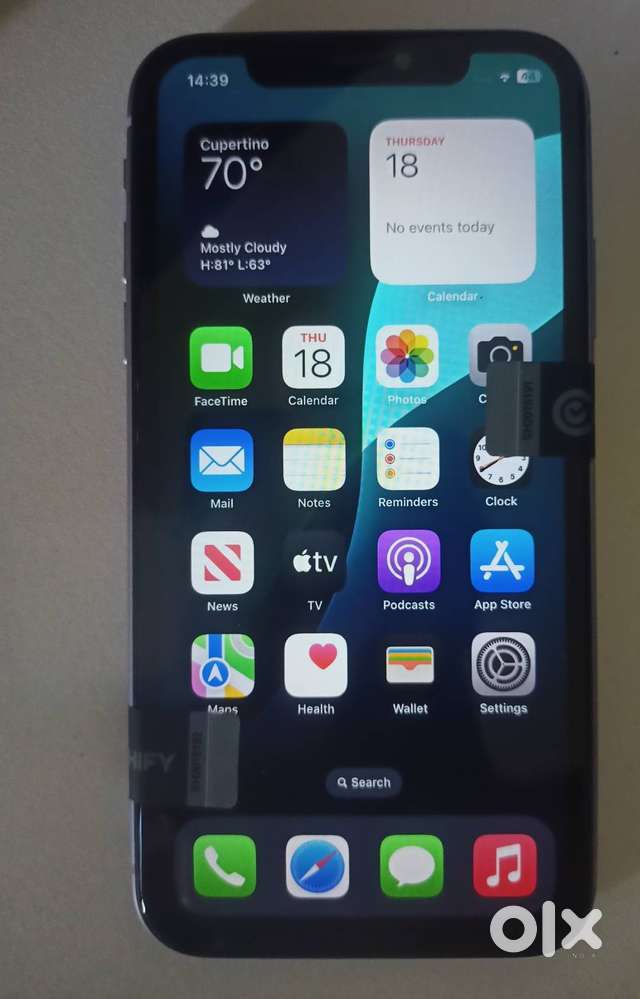 Iphone 11.      .