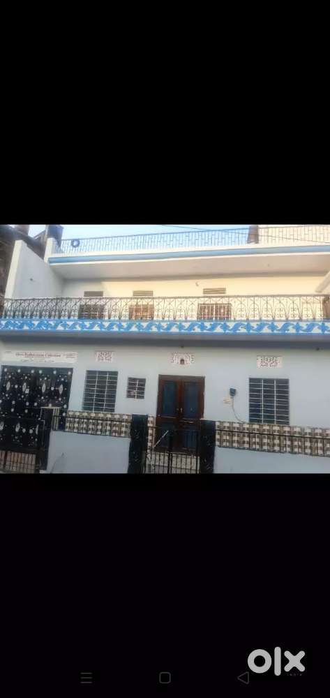 Amer fort se 500 meter andar bahut achcha Makan hai near market nearl