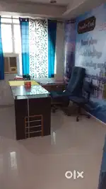 Office for Rent & ઓફિસ વેચવાની છે Price 900000Urgent