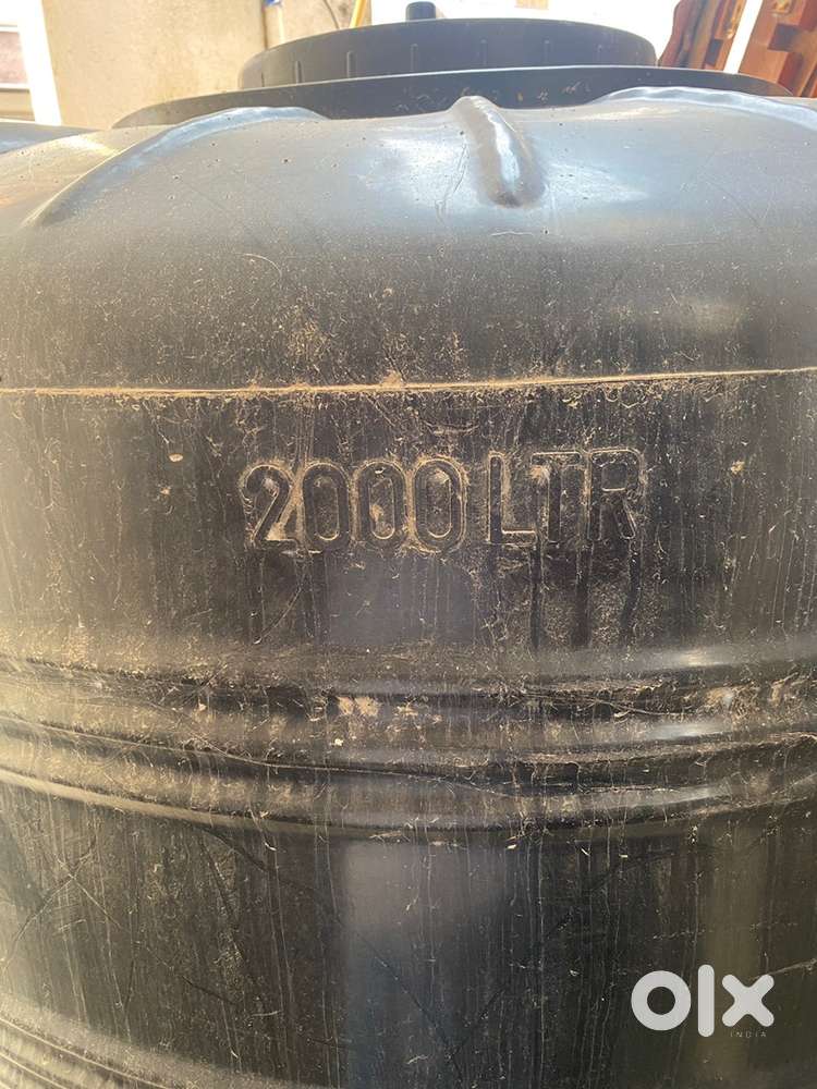 Wtaer tank 2000 litre