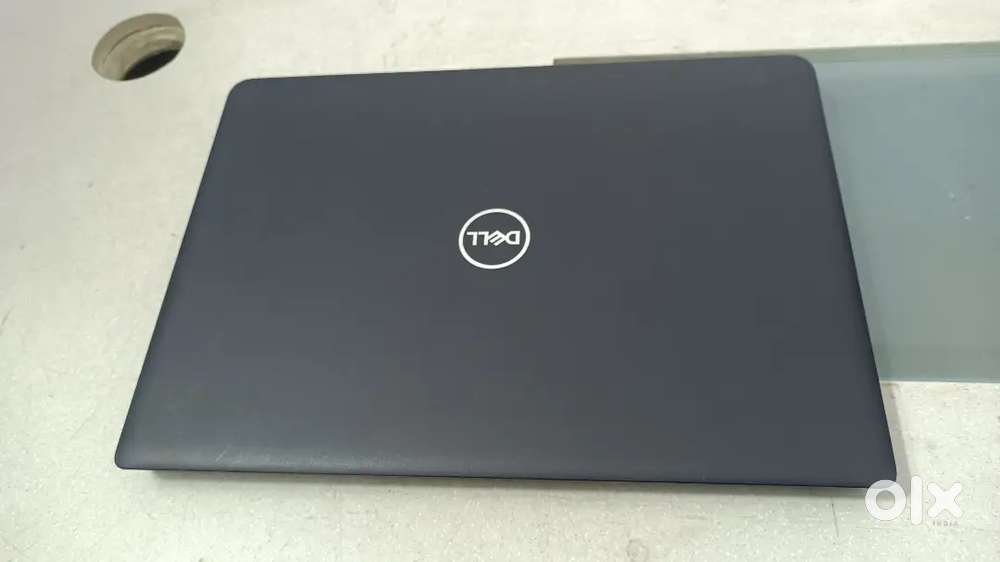 Dell latitude 3400 i5 8th generation Ram 8gb SSD 256gb fine condition