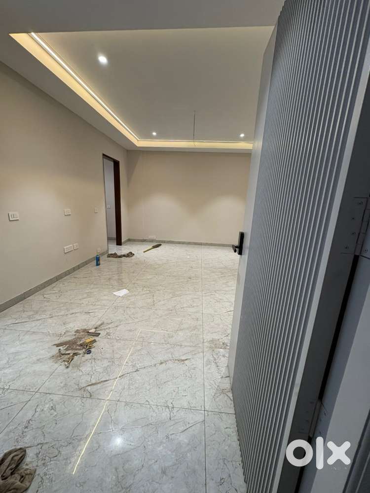 Luxurious 3 BHK Newly Built Semi Furnished Flat For Rent HLP Palmvilla
