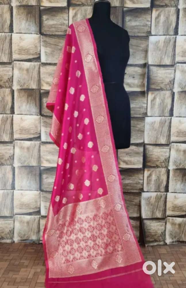 Pink Banarasi Dupatta