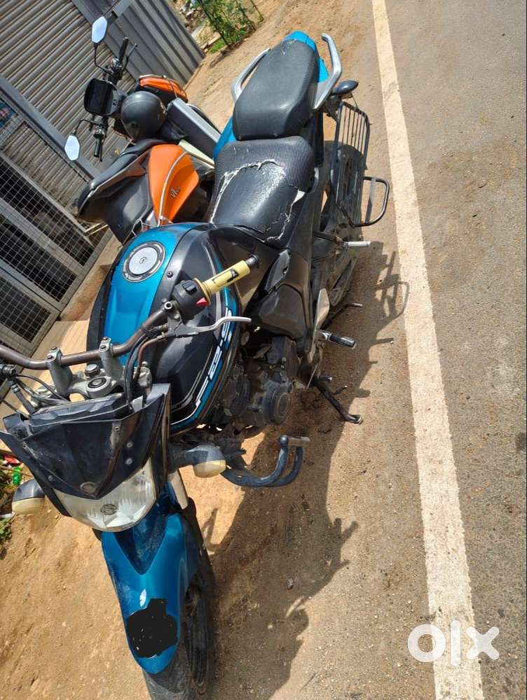 YAMAHA FZS 2016