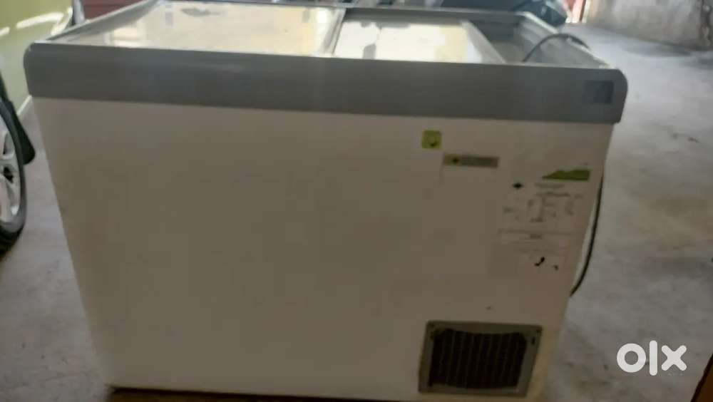 ICE-CREAM DEEP FREEZER FOR SALE
