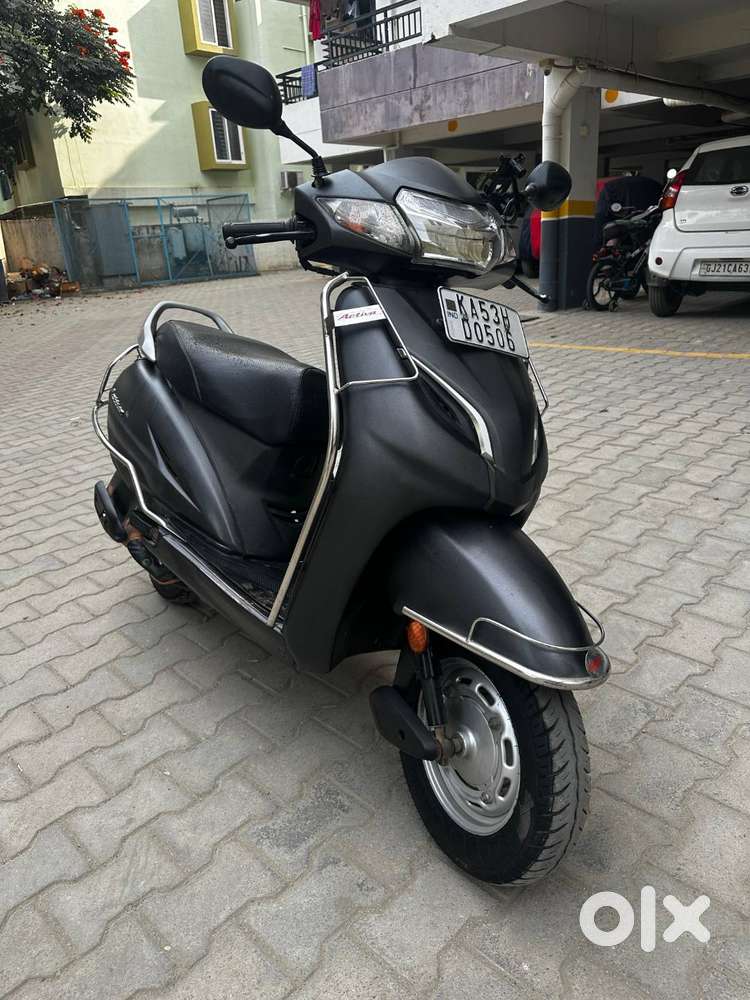 Apartment Activa 5G for Sale  No Scratches  Digital meter