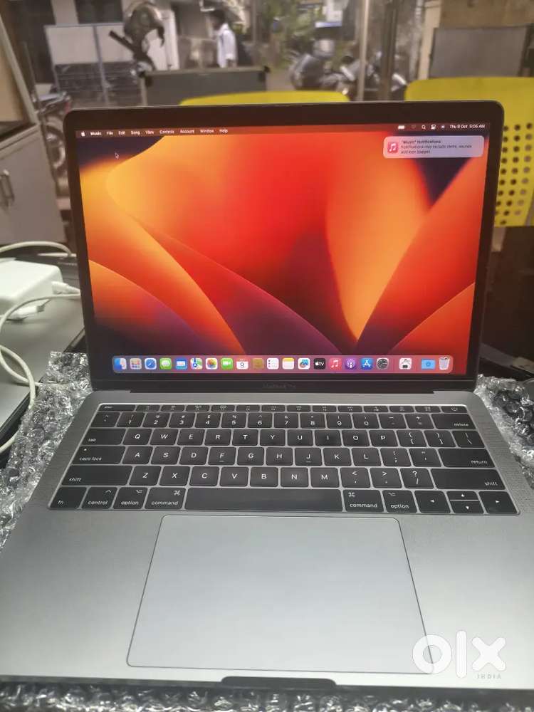 Apple MacBook A1708
Intel Corei7,
