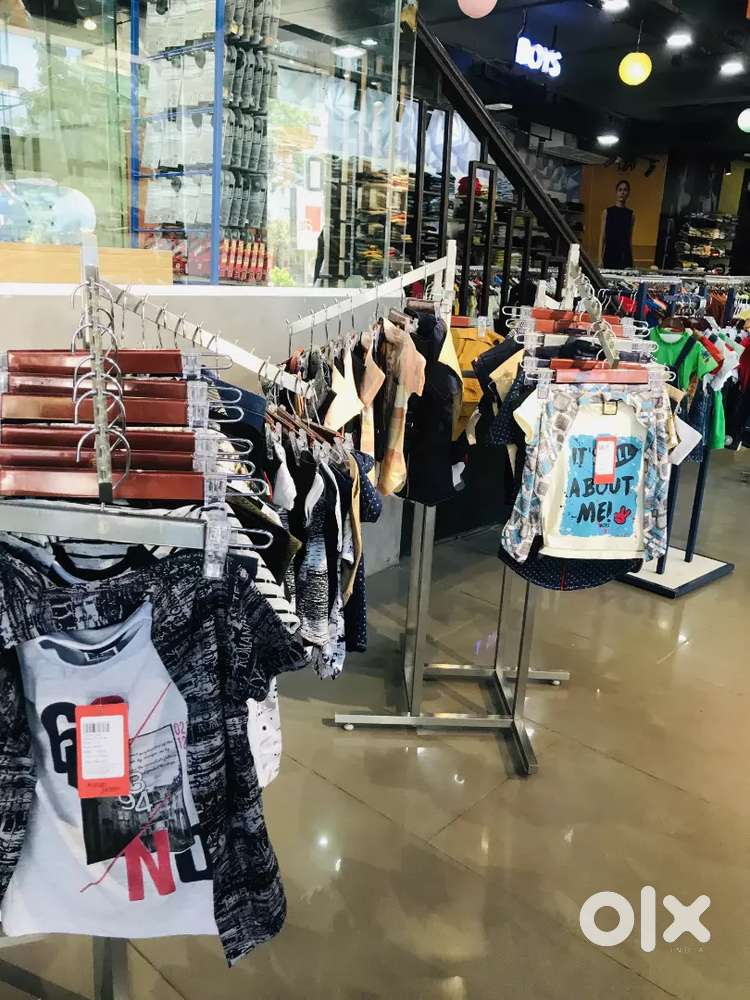 Shopping mall में काम करने के लिए अप्लाई करें!