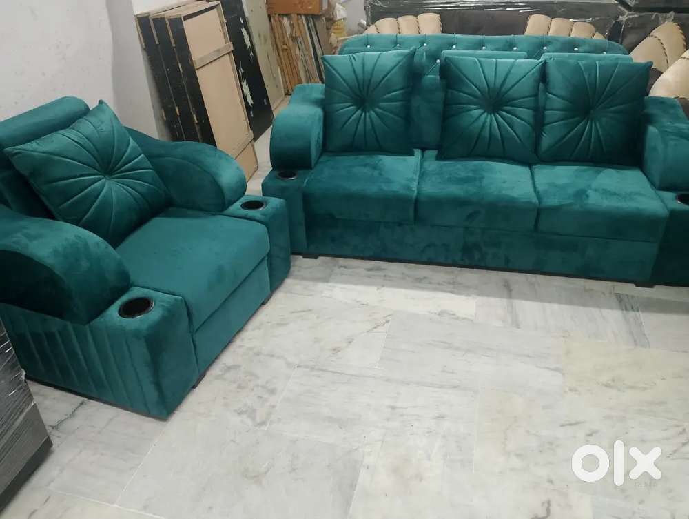 Brand new 5 seater sofa set wholesale price in Lucknow
