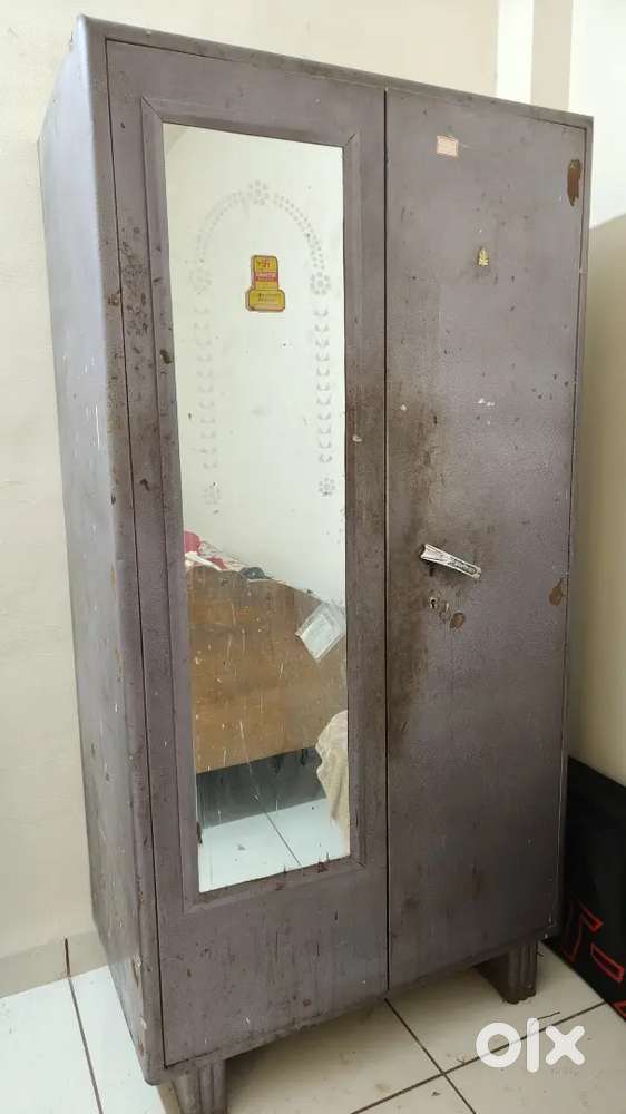 TWO DOOR IRON ALMIRAH