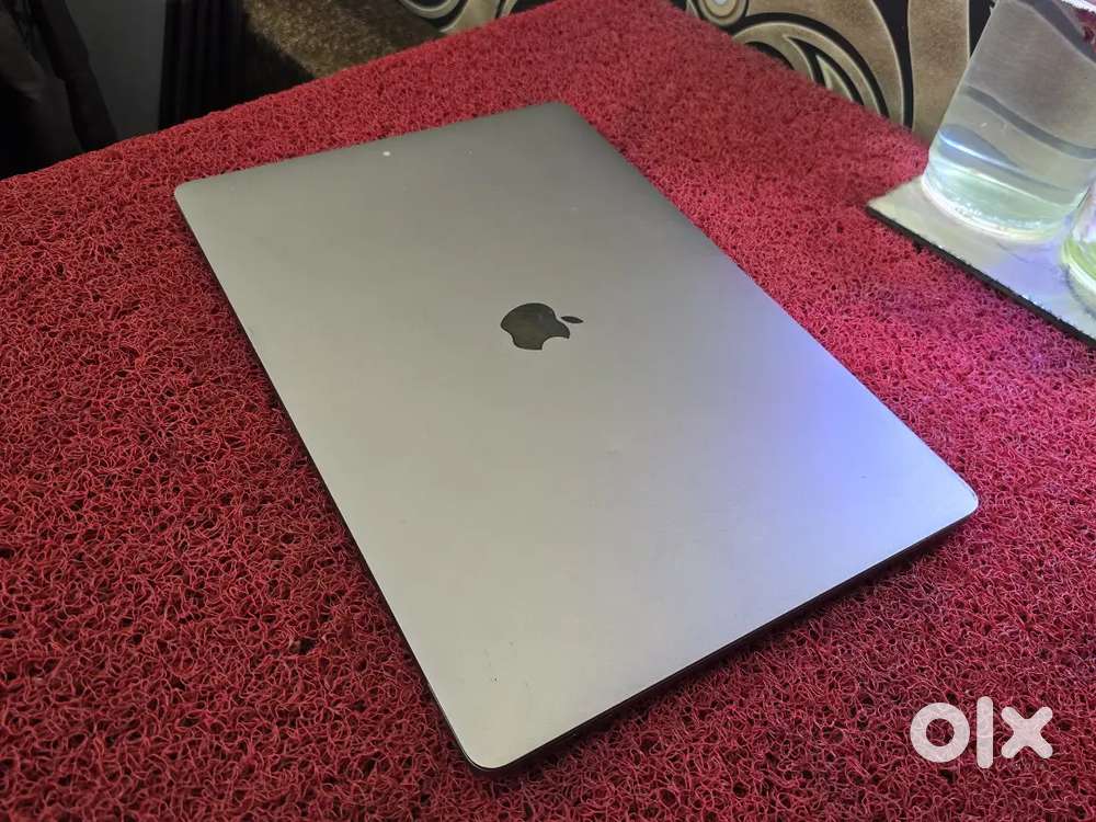 Apple Macbook Pro 2021 i7 16gb 512gb 5.5gb Graphics 16inch Retina