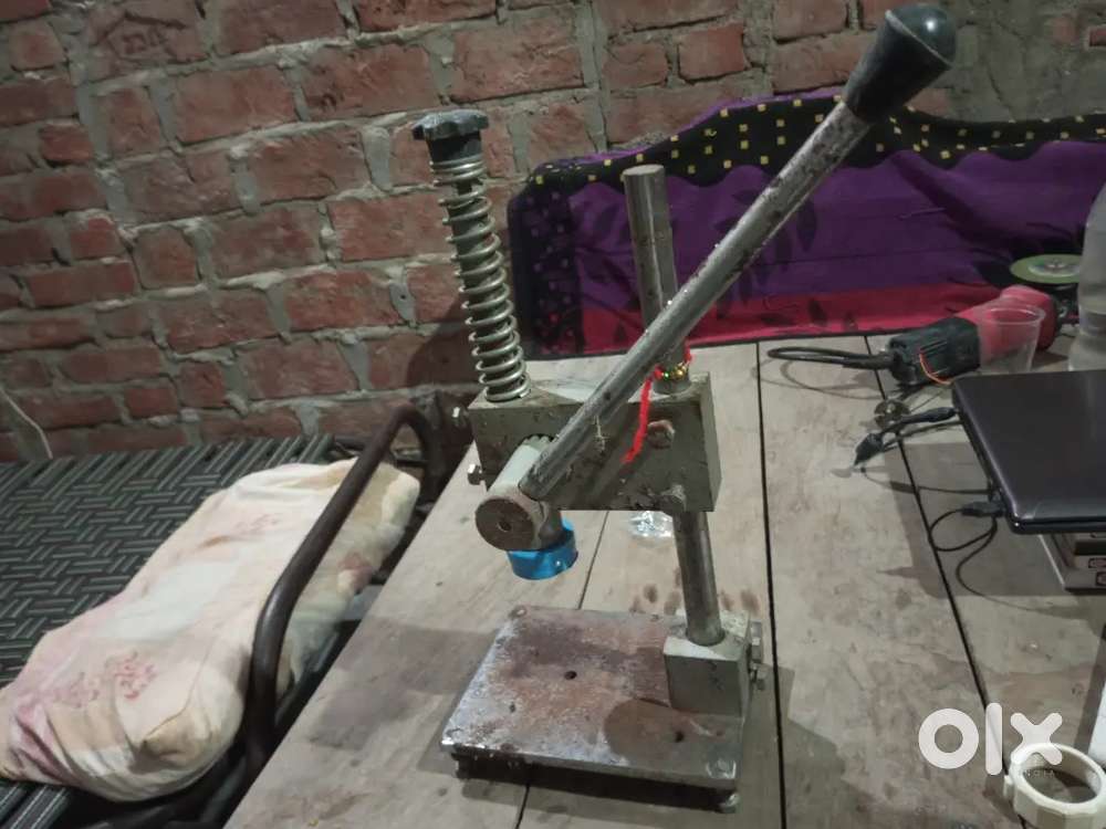 Bulb making machine