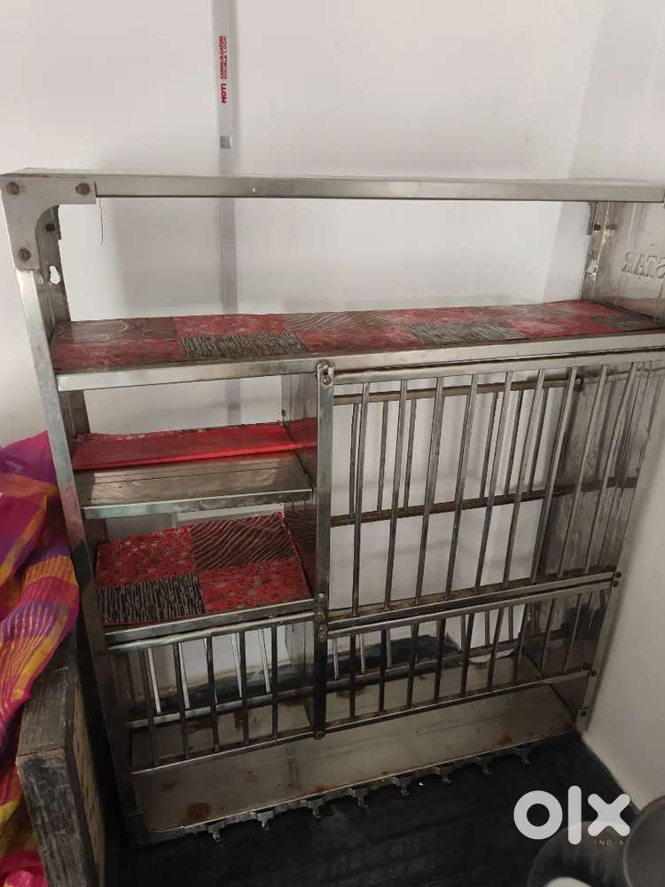 Big wall mounted rack for bartan