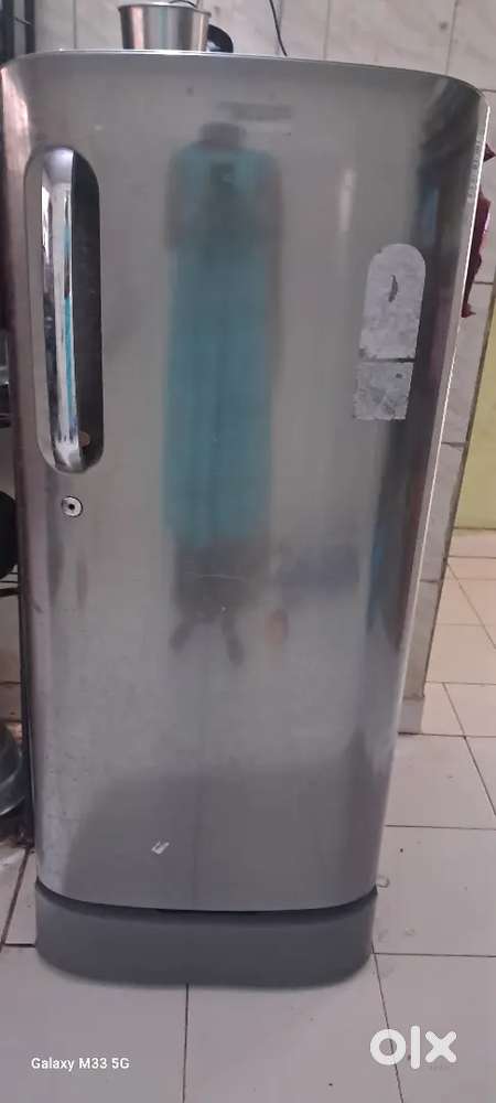 Lg 185L single door 6 month old fridge