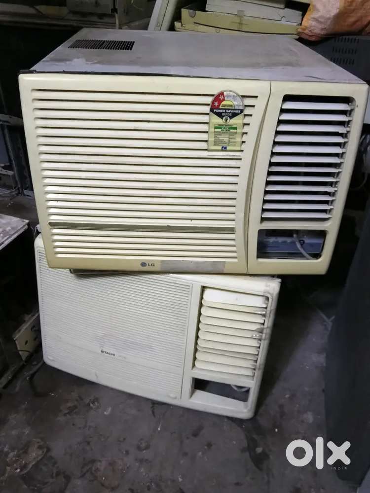 1.5 ton 5 star hitechi or LG good condition 1 pics price