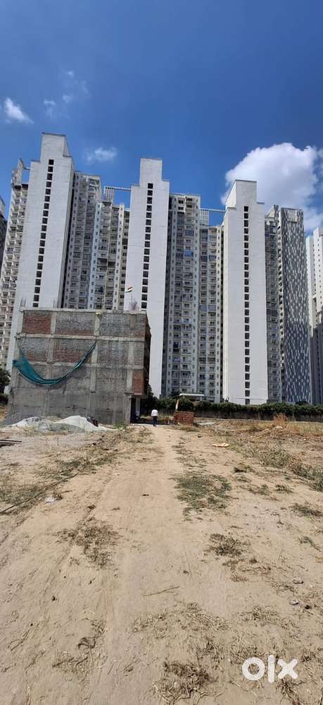  “Residential Plot 100 sq. yards in Sector 107 Hajipur Noida