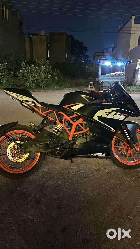 Urgent sale, Ktm bike Gadi mein koi problem nahin Hai, meter off hei