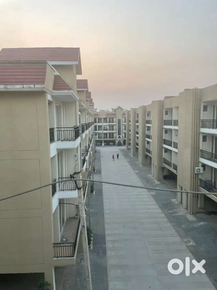 2BHK - FLAT - SBP COD - ZIRAKPUR - ( FOR SALE)