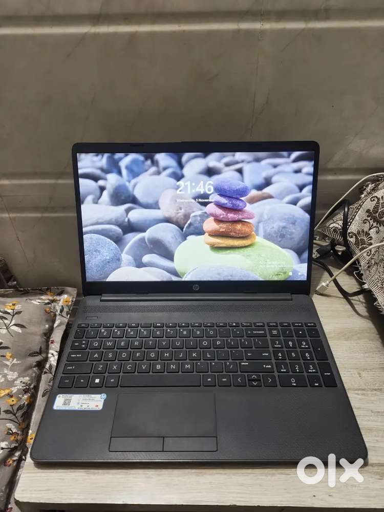 Hp laptop.