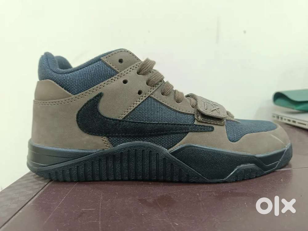 NIKE ORIGINAL SHOES UNUSED SB DUNK and JORDAN ONE TAKE 5,