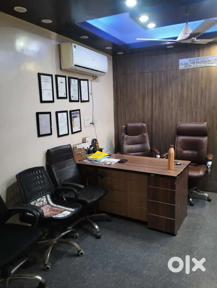 Office assistant only for women hindi mandatory