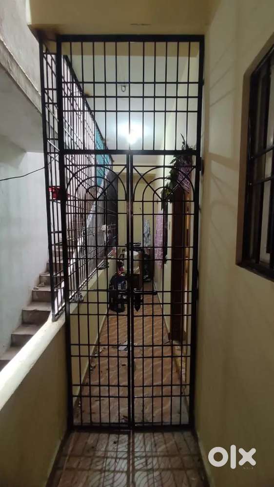 Flat for sale at akkayyapalem near Mtc palem