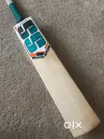 SS Master 1000 English willow cricket bat 17k price Brand new.