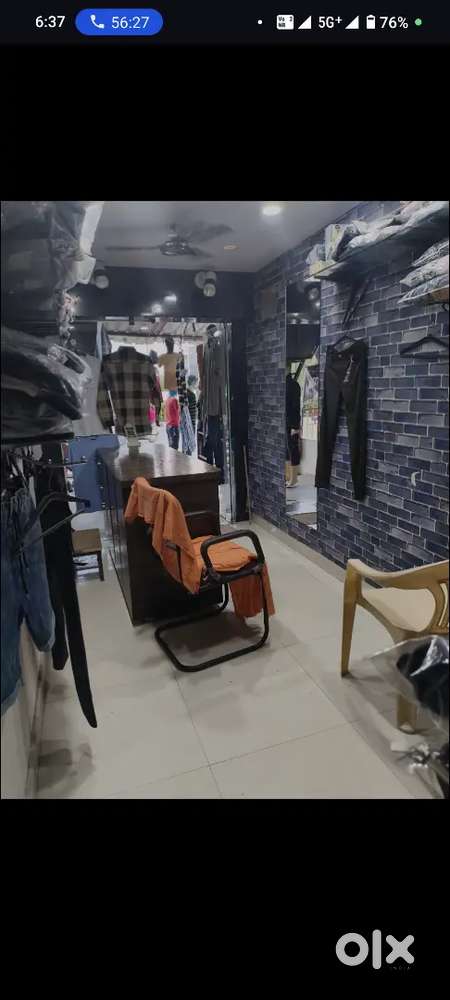 Shop & Office available for Rent On Road 2 Alag alag shop hai