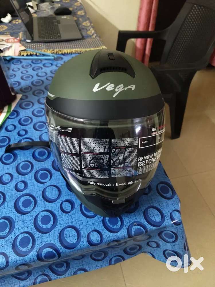 NEW HELMET(negotiable)