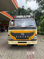 Eicher 1049