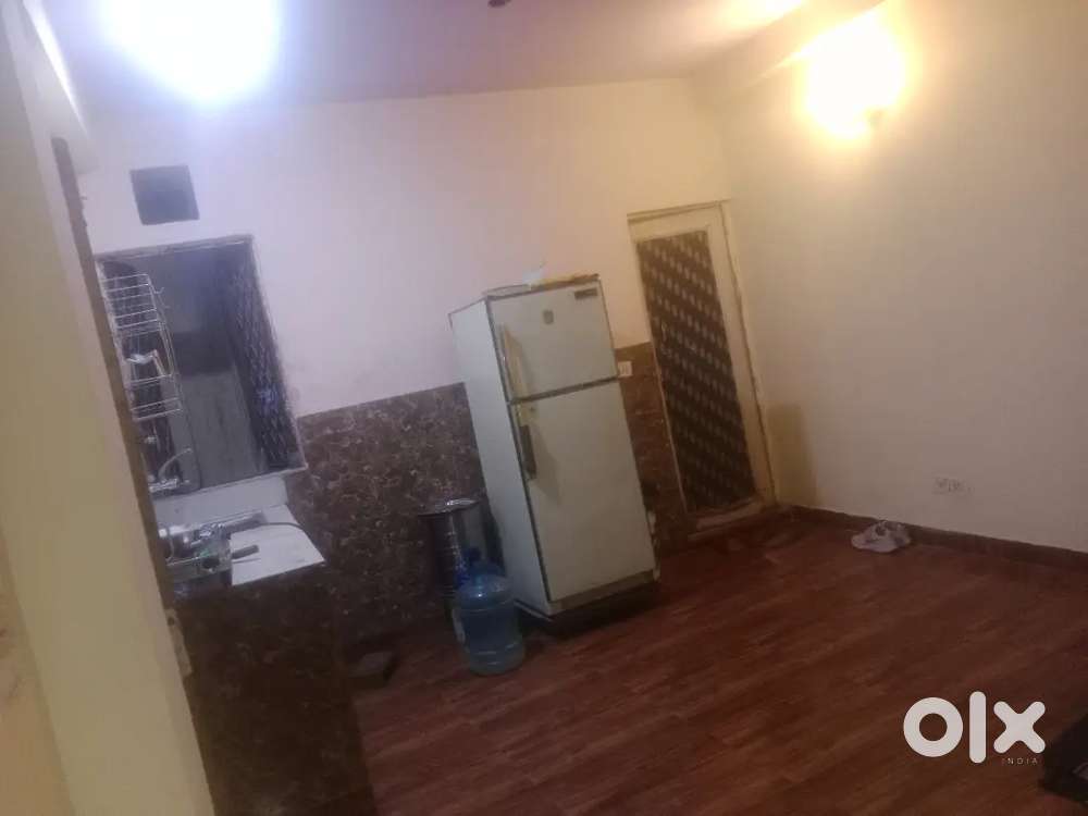 Furnished un furnished sinle double rooms availble for girls an family