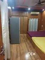 शेयरिंग फुली फर्निश्ड डॉरमेट्री में 01 बेड खाली है. मेल के लिए