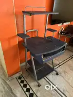 Computer table