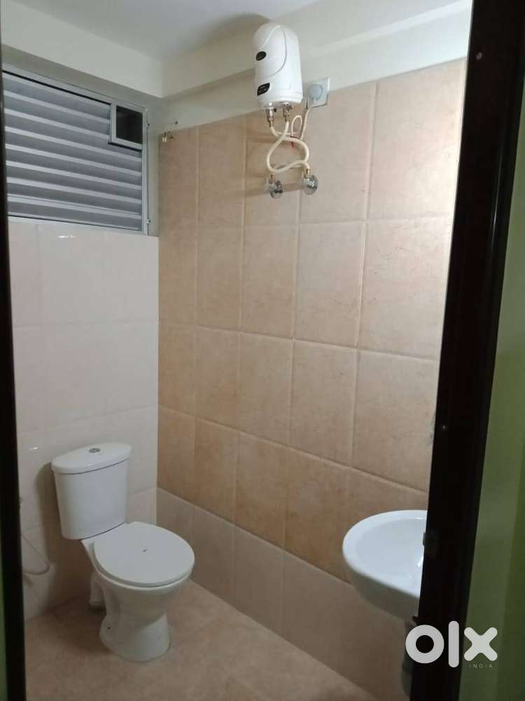 Gated colony, 24 hour security, covered car parking, CCTV, 2 lifts