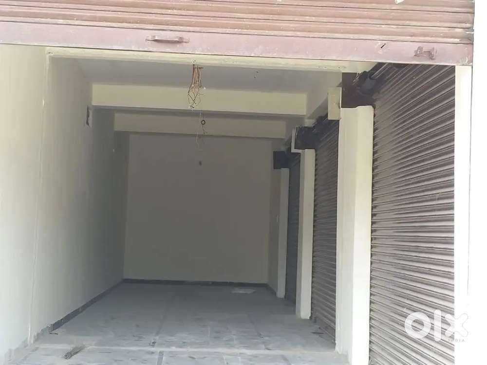 Shutter For Rent for Godowns, Shops