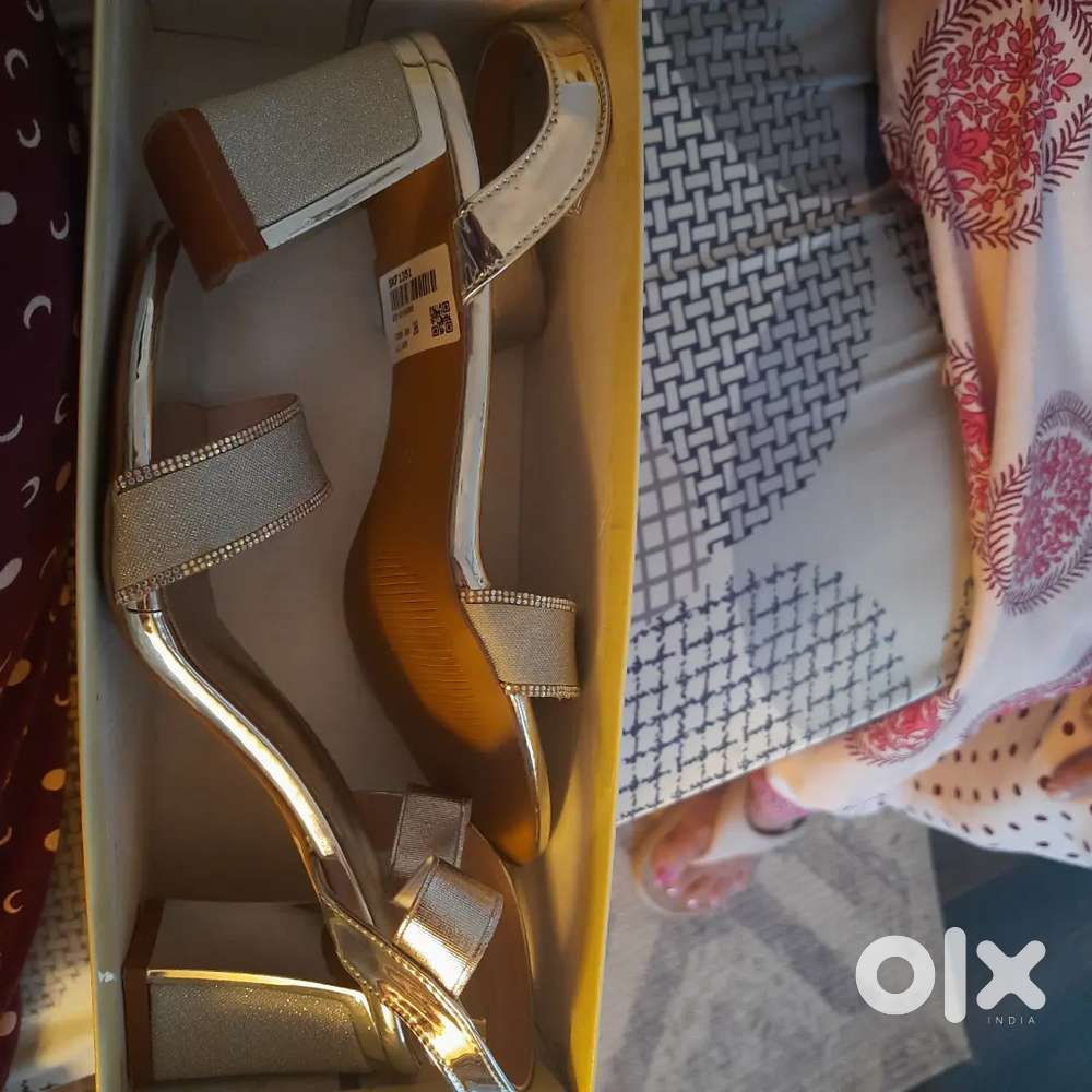 New branded women heels